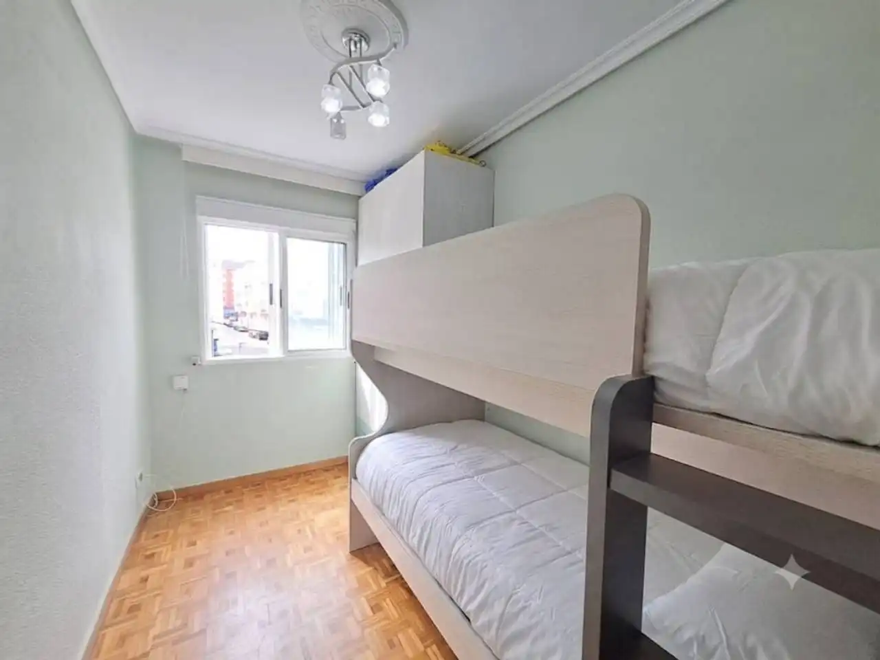 Habitación de Piso en venta en Burgos con Calefacción, Parquet y Terraza