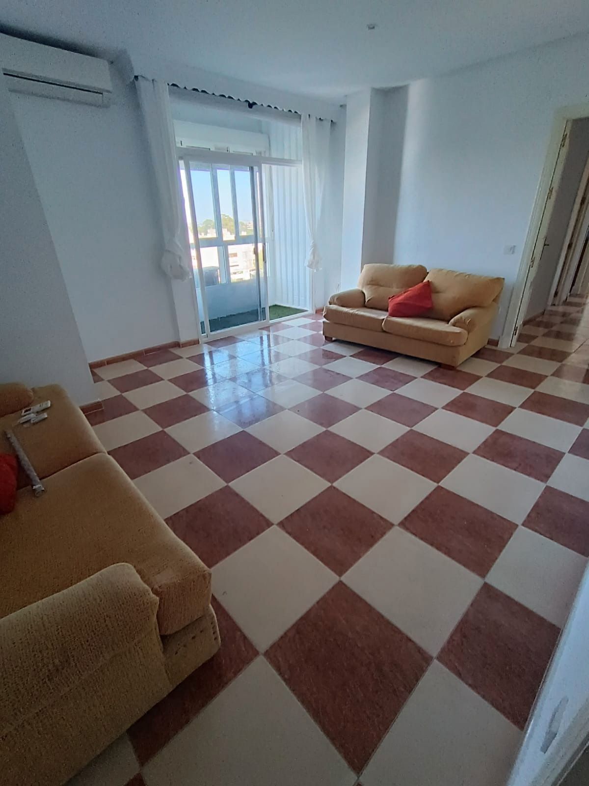Living room of Flat to rent in Jerez de la Frontera  with Balcony