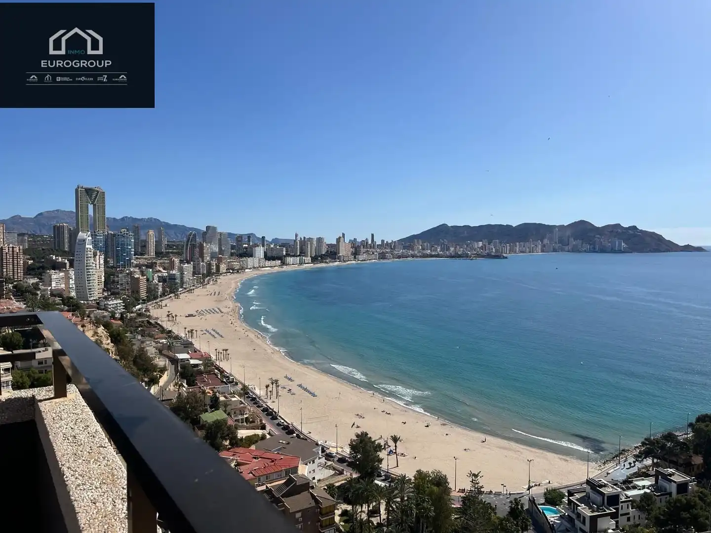 Vista exterior de Àtic en venda en Finestrat amb Aire condicionat, Calefacció i Terrassa