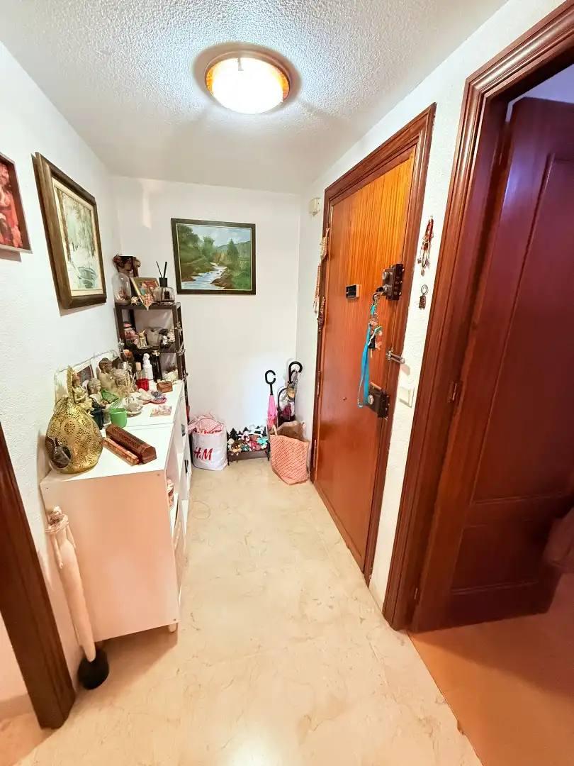 Flat for sale in Sevilla  with Air Conditioner, Terrace and Furnished
