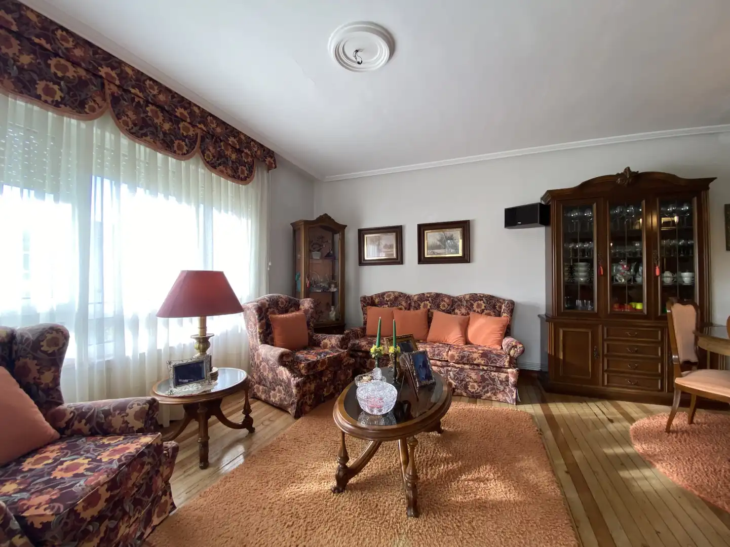 Living room of Detached homes for sale in Torrelavega   with Heating, Private garden and Parquet flooring