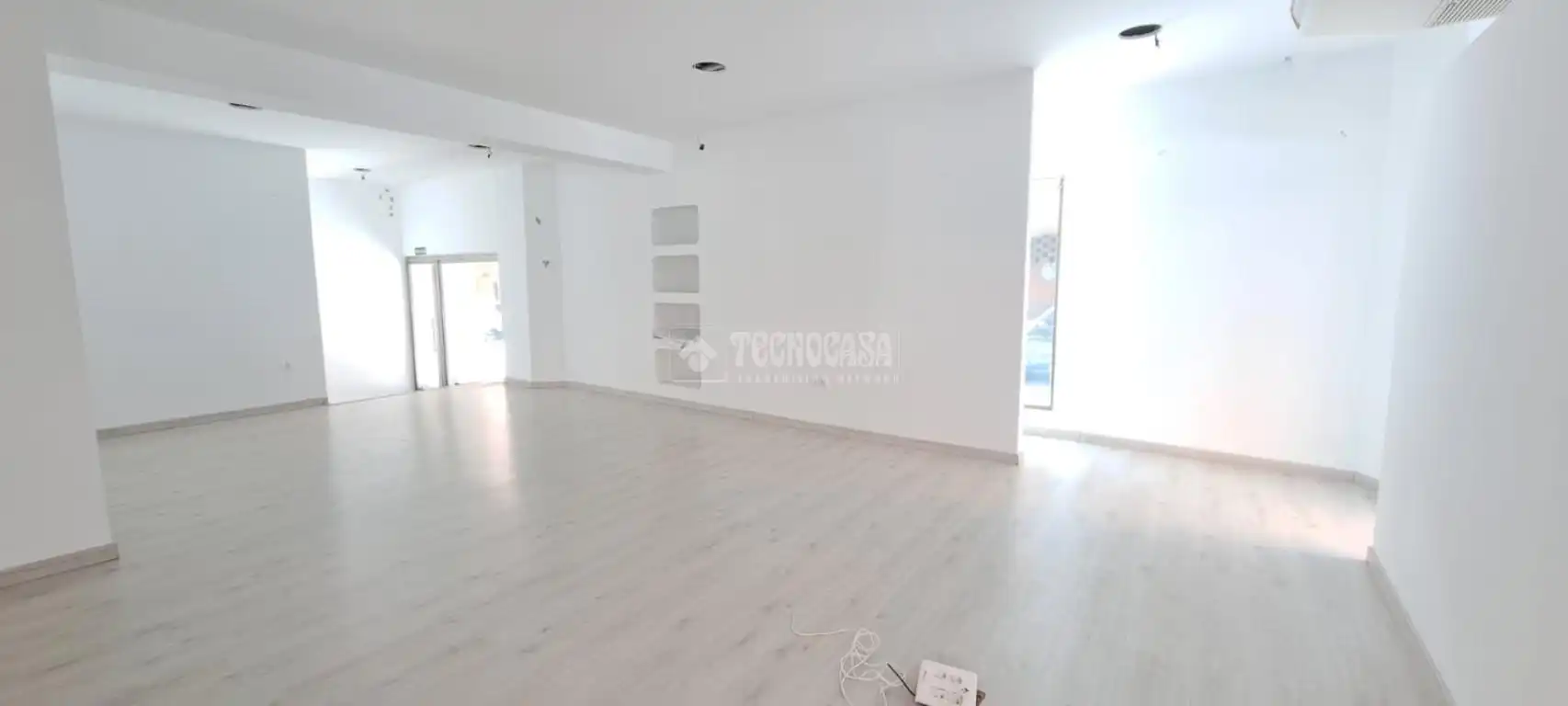 Commercial properties for sale in Ávila  with Parquet flooring and Alarm