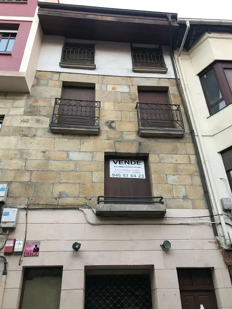 Vista exterior de Edificio en venta en Durango
