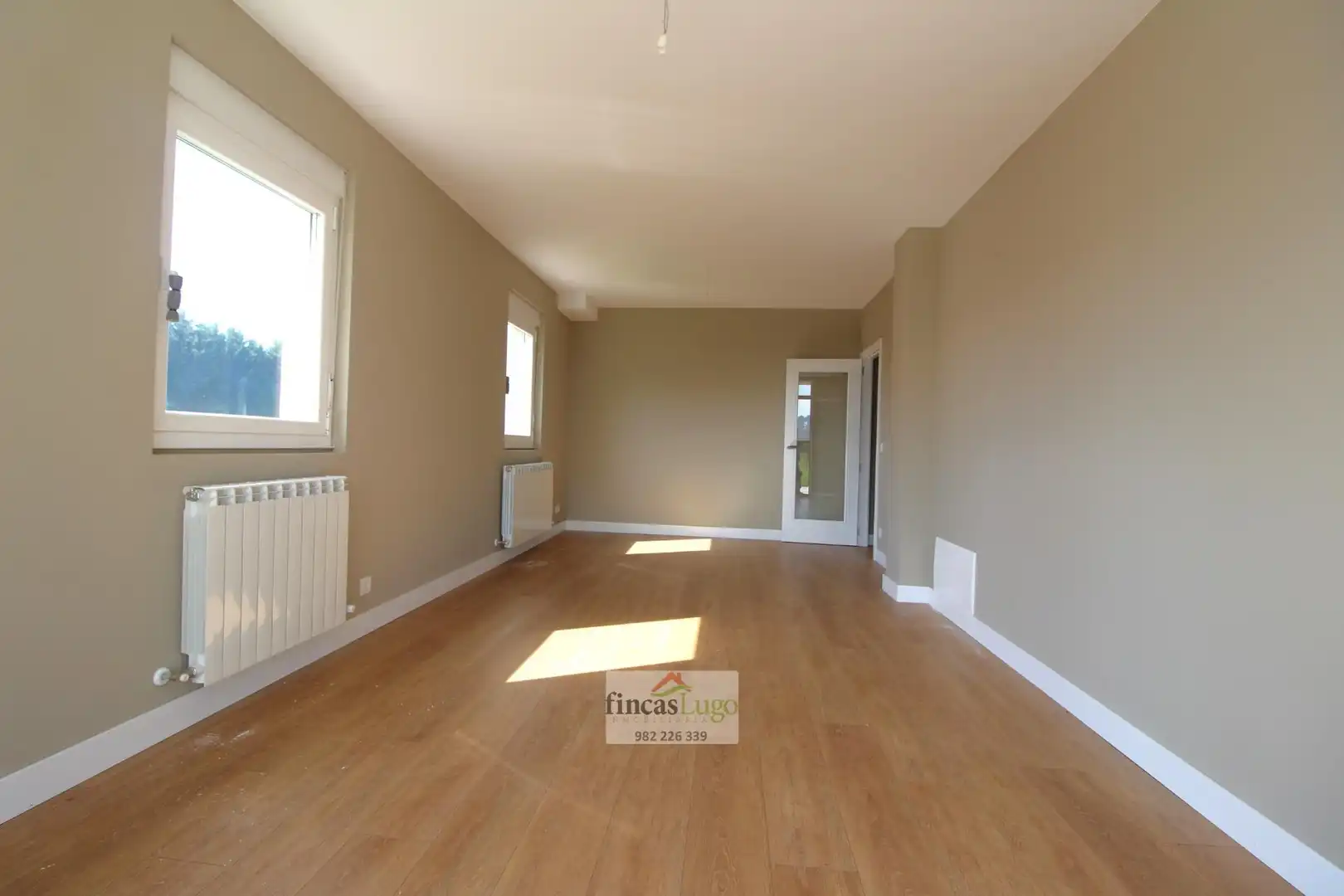 Habitación de Casa o chalet en venta en Lugo con Calefacción, Jardín privado y Terraza