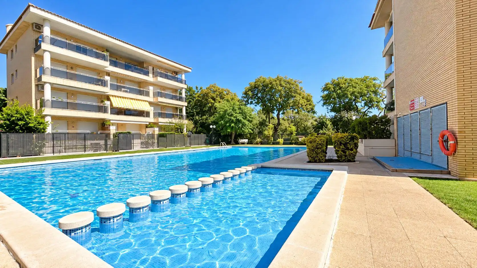 Piscina de Pis en venda en Cambrils amb Terrassa, Traster i Moblat