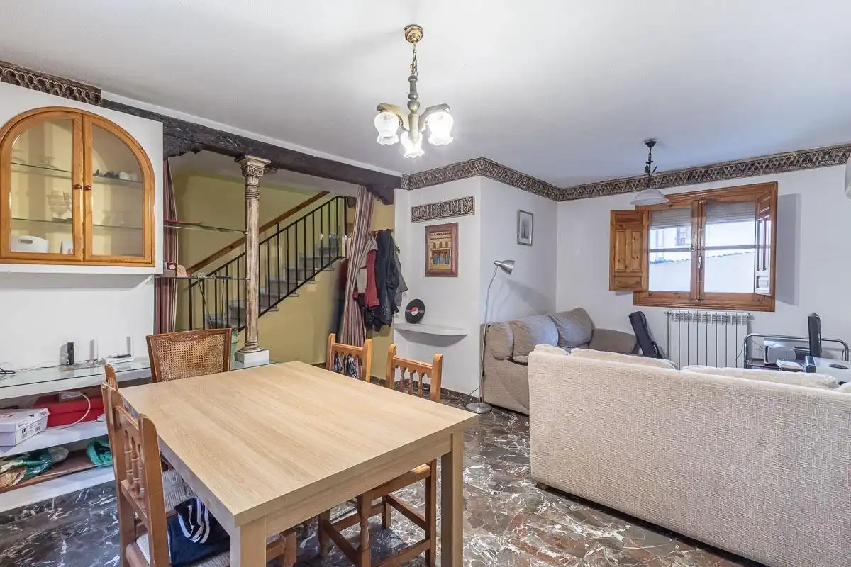 Houses for sale in Granada  with Air Conditioner, Heating and Terrace
