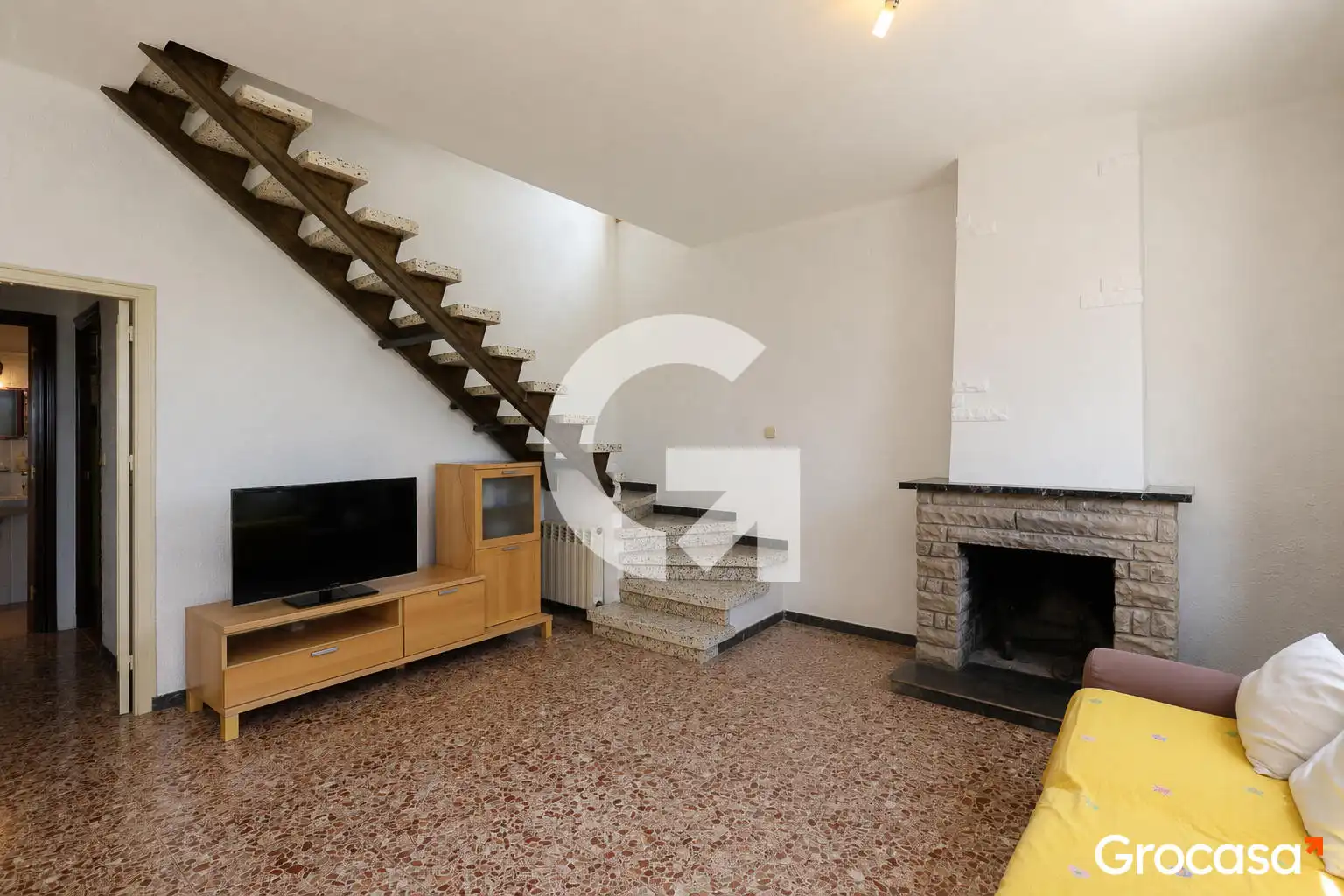 Sala d'estar de Casa o xalet en venda en Viladecans amb Jardí privat, Terrassa i Traster