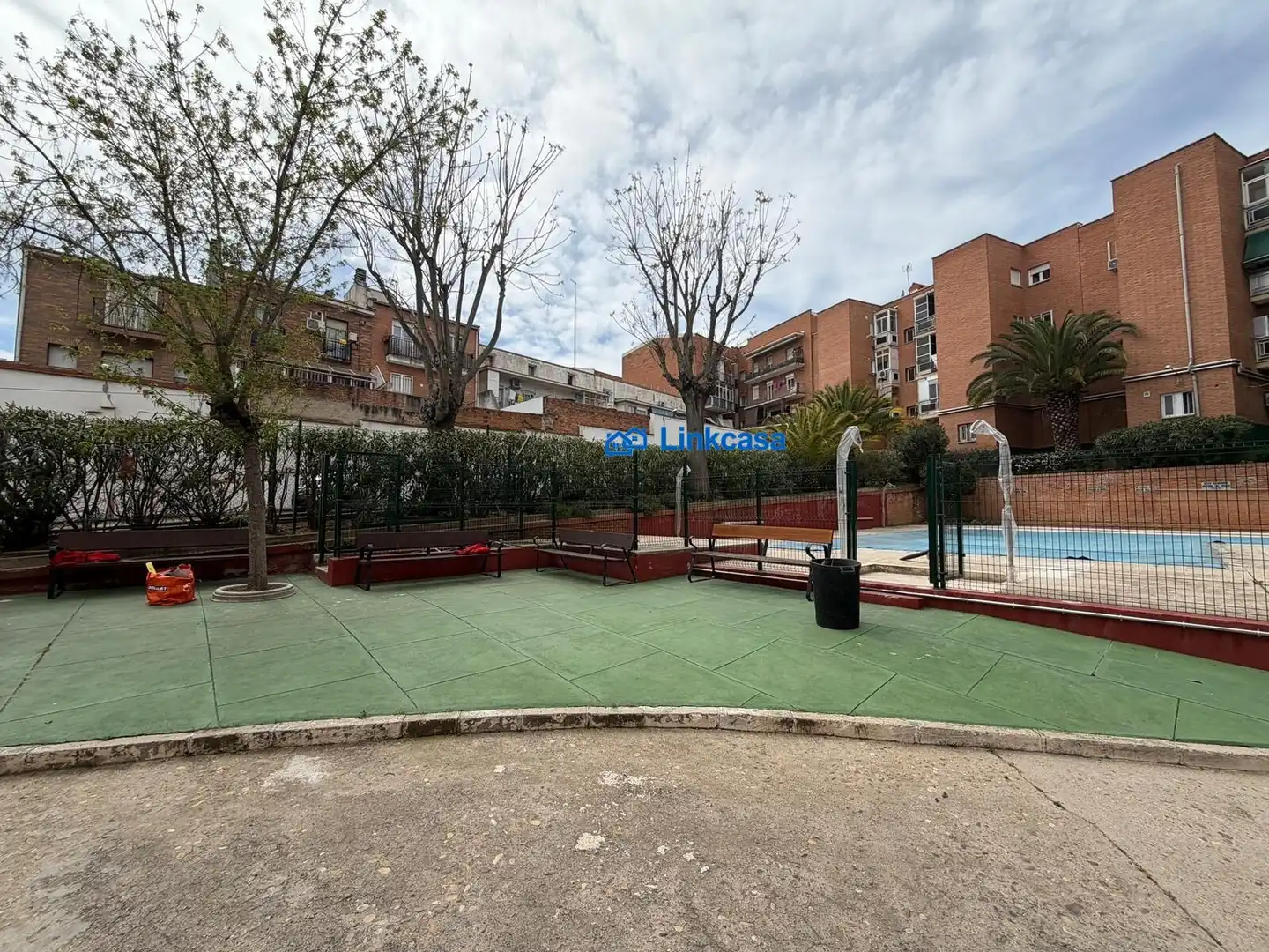 Parking of Flat for sale in Madrid  with Heating, Private garden and Terrace