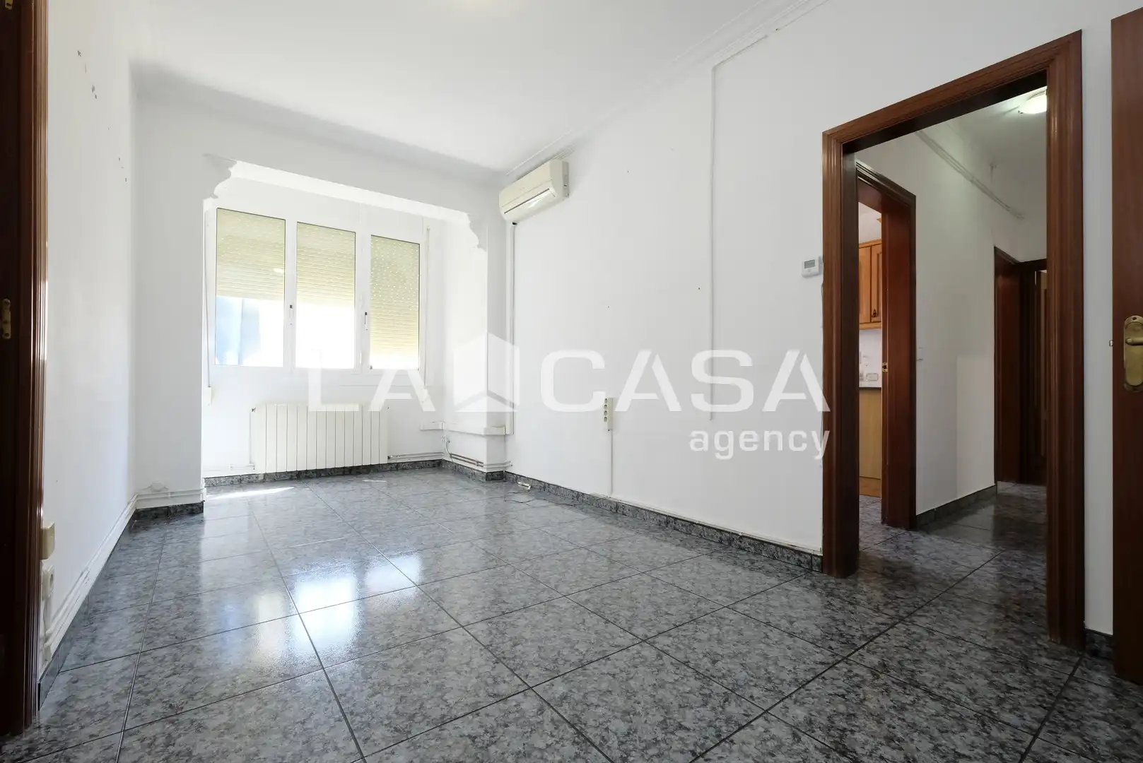 Flat for sale in Barcelona  with Heating and Terrace