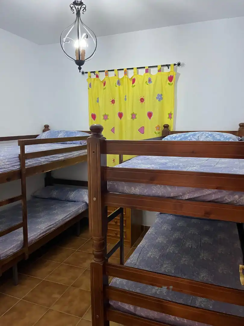 Schlafzimmer von Country house zur Miete in Riogordo mit Privatgarten, Schwimmbad und Möbliert