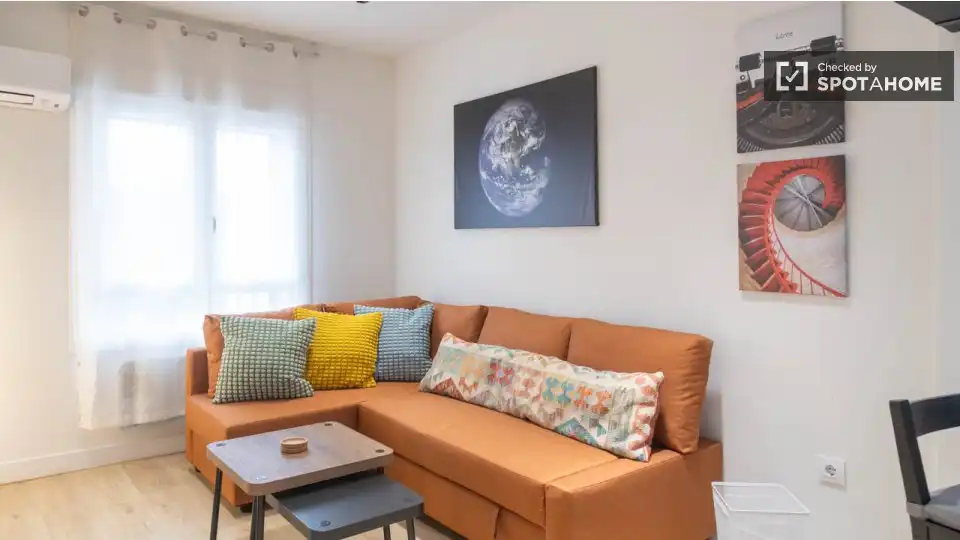 Habitació a Madrid, Madrid