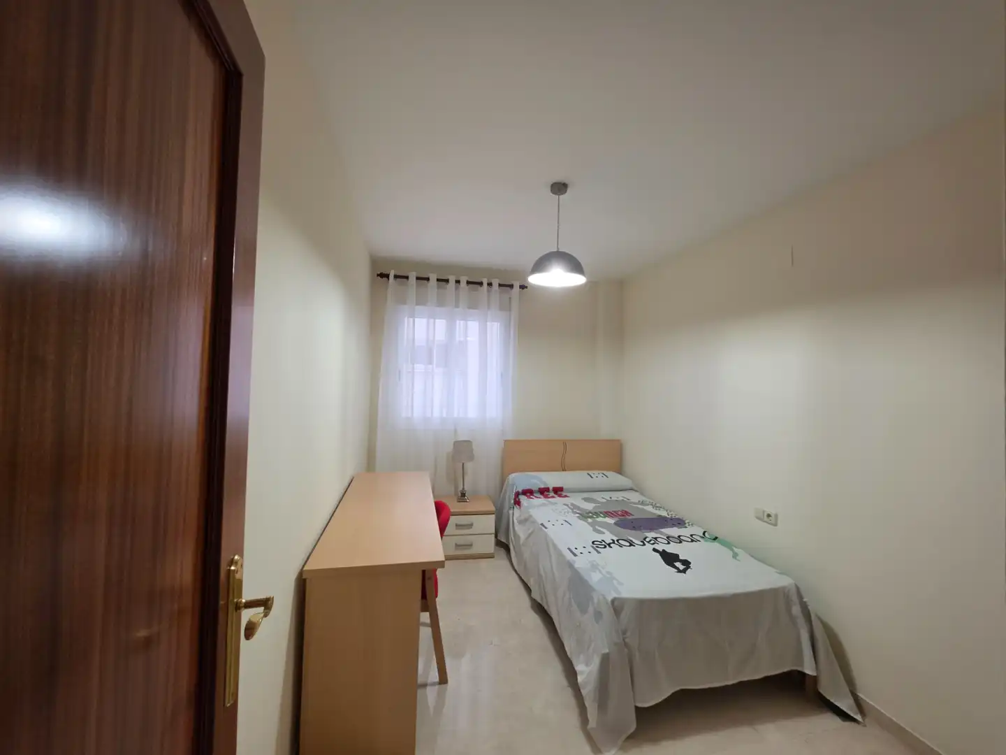 Bedroom of Flat for rent in Málaga  with Air Conditioner, Terrace and Furnished