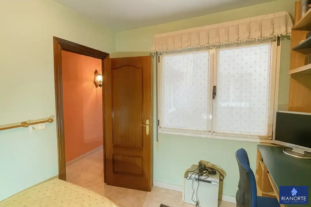 Habitación de Piso en venta en Gozón con Calefacción y Amueblado