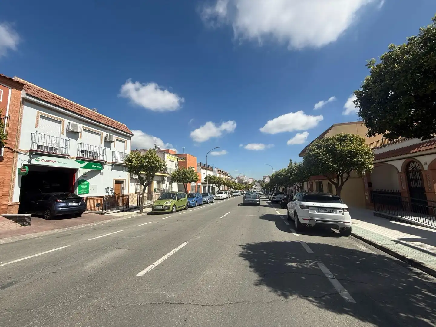 Außenansicht von Residential zum Verkauf in Bormujos