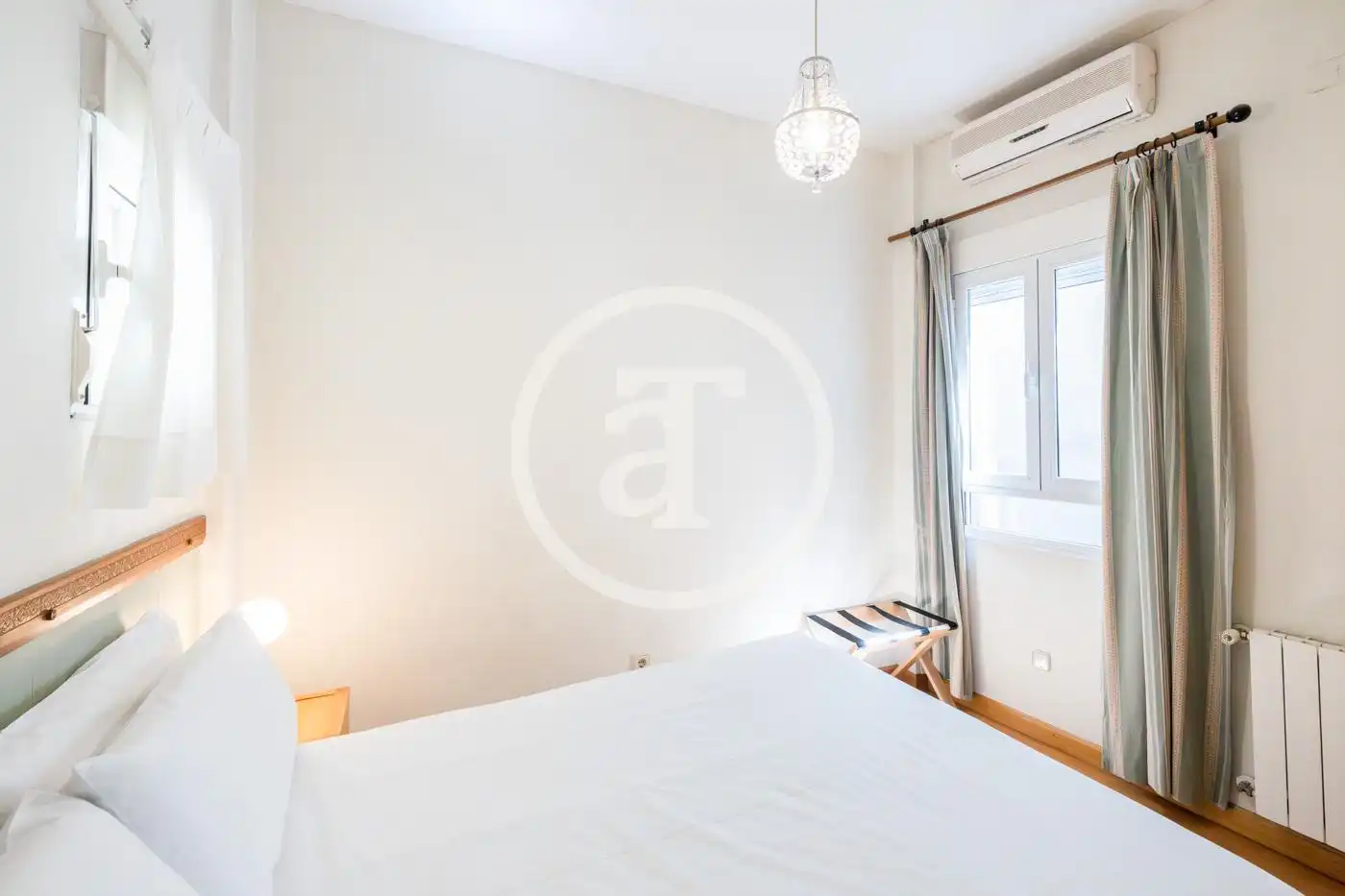 Habitación de Piso de alquiler en Madrid con Aire acondicionado, Calefacción y Amueblado