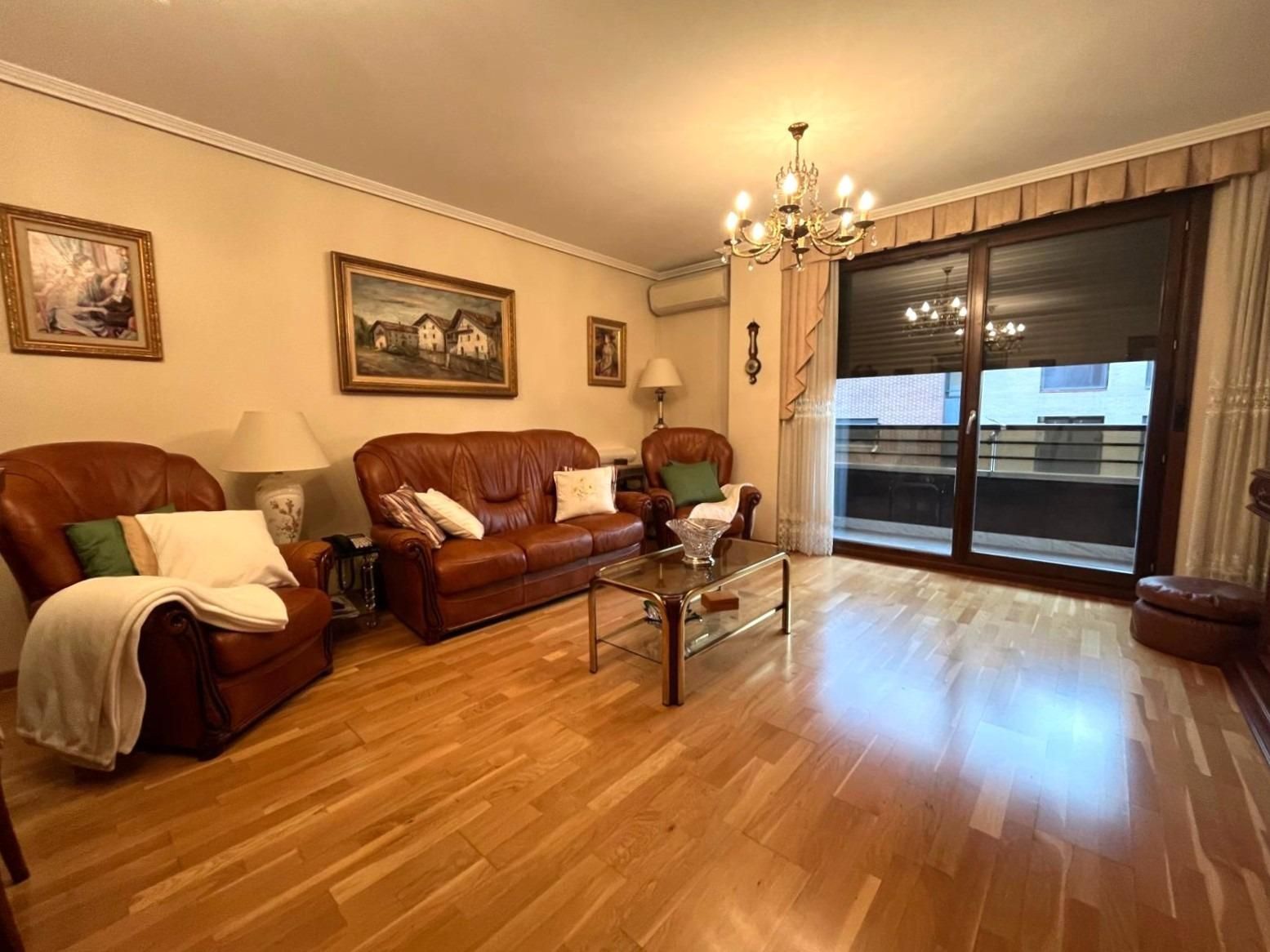 Living room of Flat for sale in Valle de Egüés / Eguesibar  with Air Conditioner, Heating and Private garden