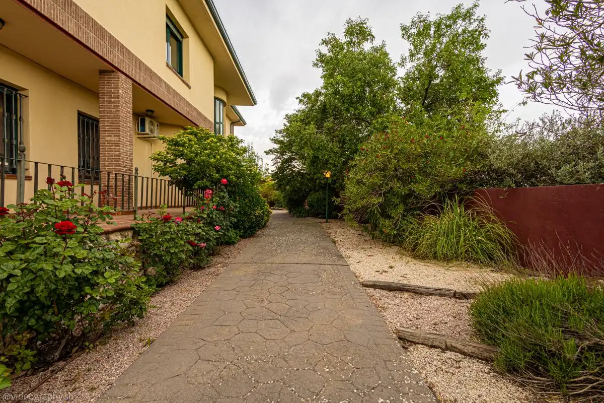 Vista exterior de Casa o chalet en venta en Morata de Tajuña con Aire acondicionado, Calefacción y Jardín privado