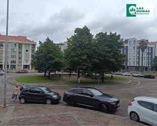 Aparcament de Apartament de lloguer en Santander amb Calefacció, Moblat i Forn