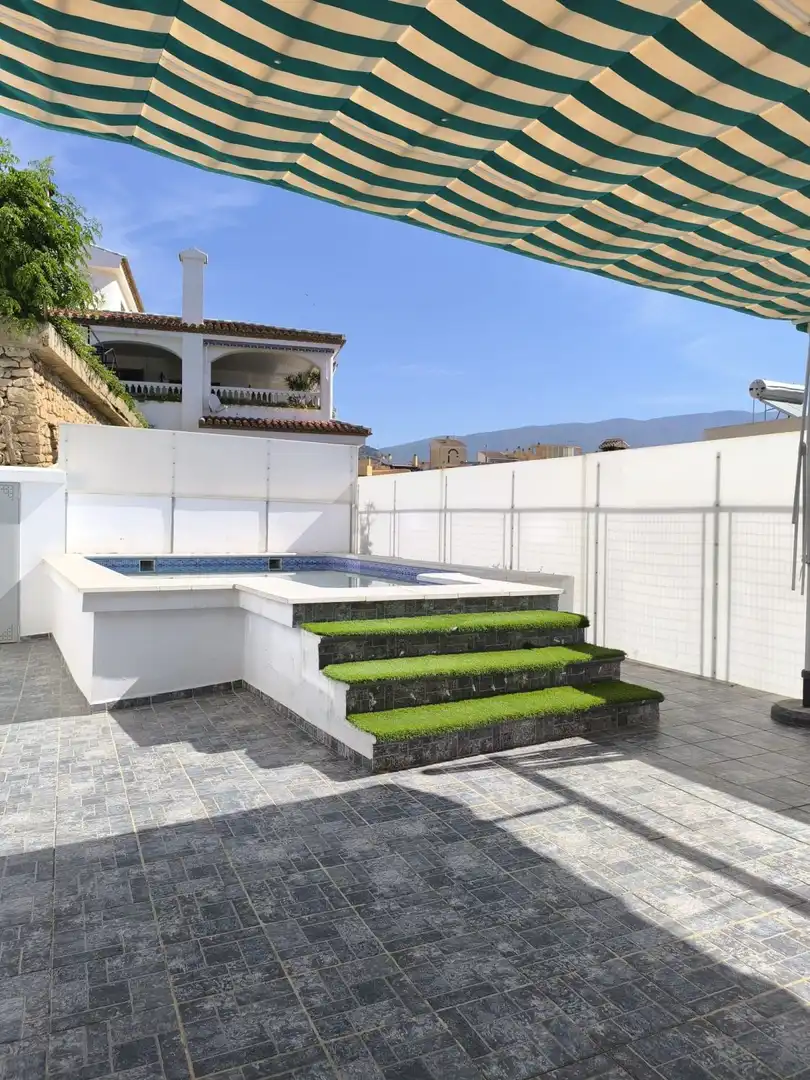 Terrassa de Casa o xalet en venda en Motril amb Aire condicionat