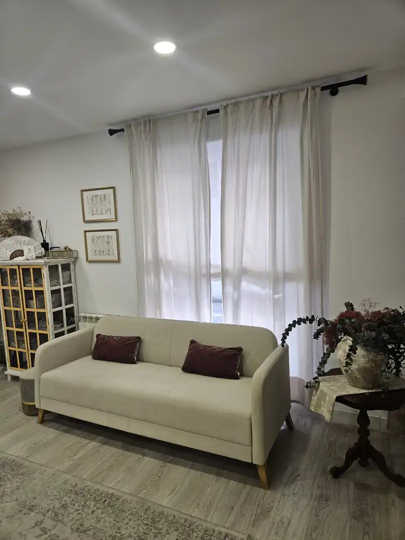 Sala de estar de Local de alquiler en Pozuelo de Alarcón con Aire acondicionado, Calefacción y Amueblado