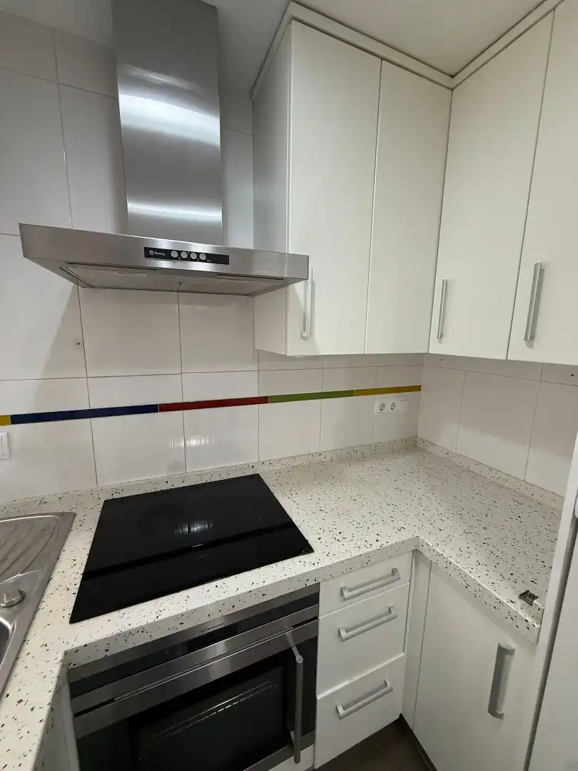 Cocina de Piso en venta en Oviedo  con Calefacción