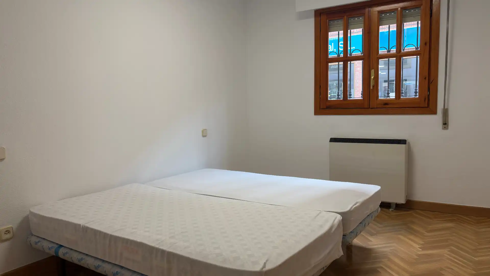 Apartament de lloguer a Calle Don Juan I, Estación - Parque O'Donnell