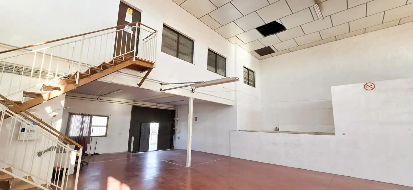 Nave industrial de alquiler en Elche / Elx