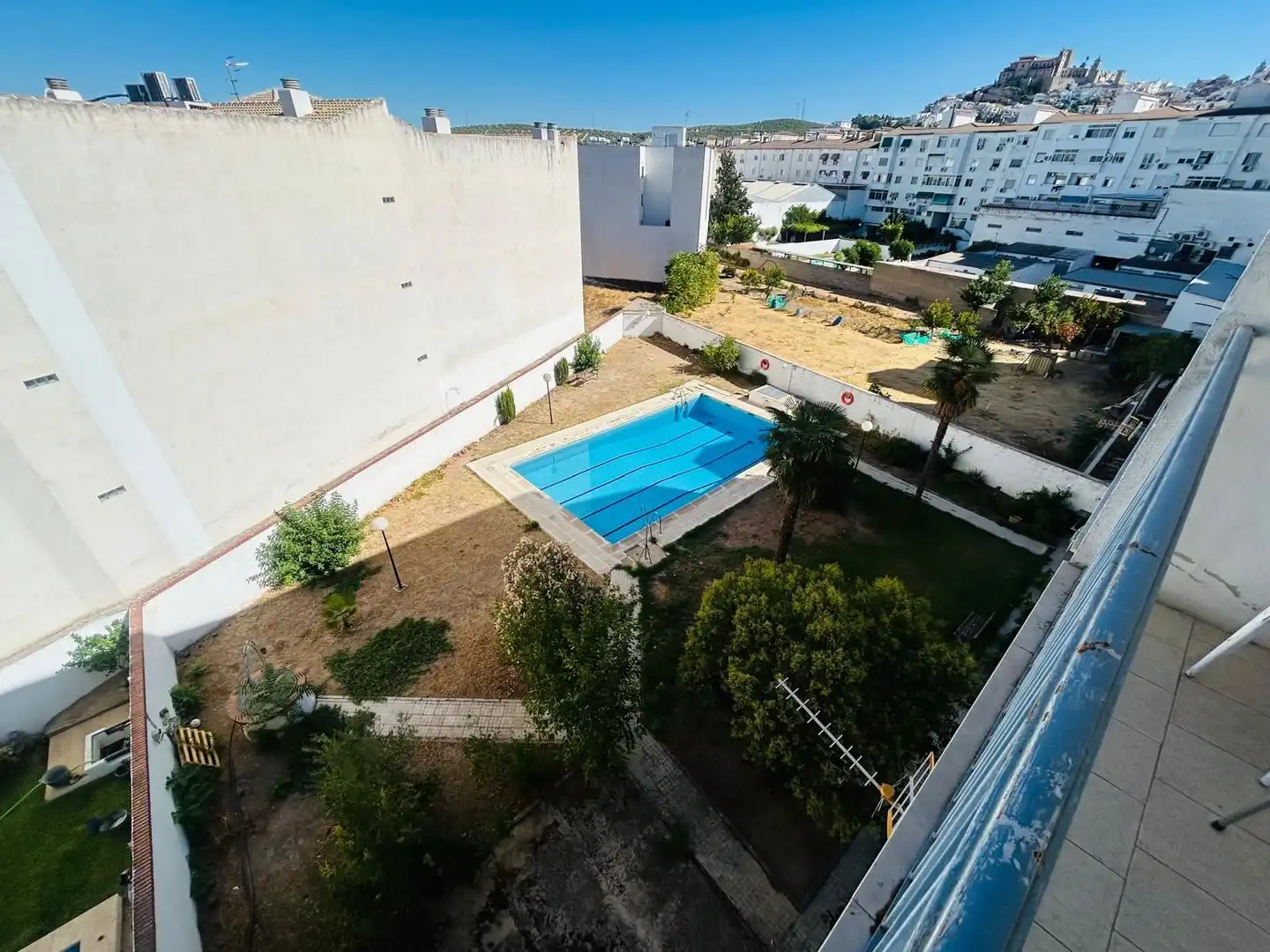 Piso con piscina en venta en Martos