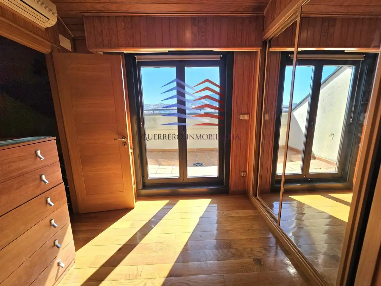 Terrassa de Dúplex de lloguer en Ourense Capital  amb Calefacció, Parquet i Terrassa