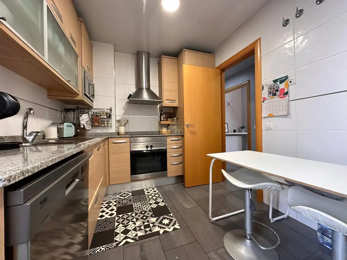Cocina de Piso de alquiler en Badalona con Calefacción, Terraza y Amueblado