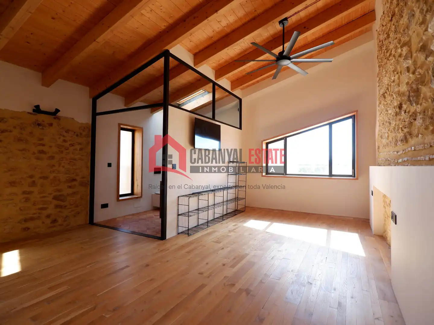 Living room of Houses for sale in Valencia  with Air Conditioner and Heating
