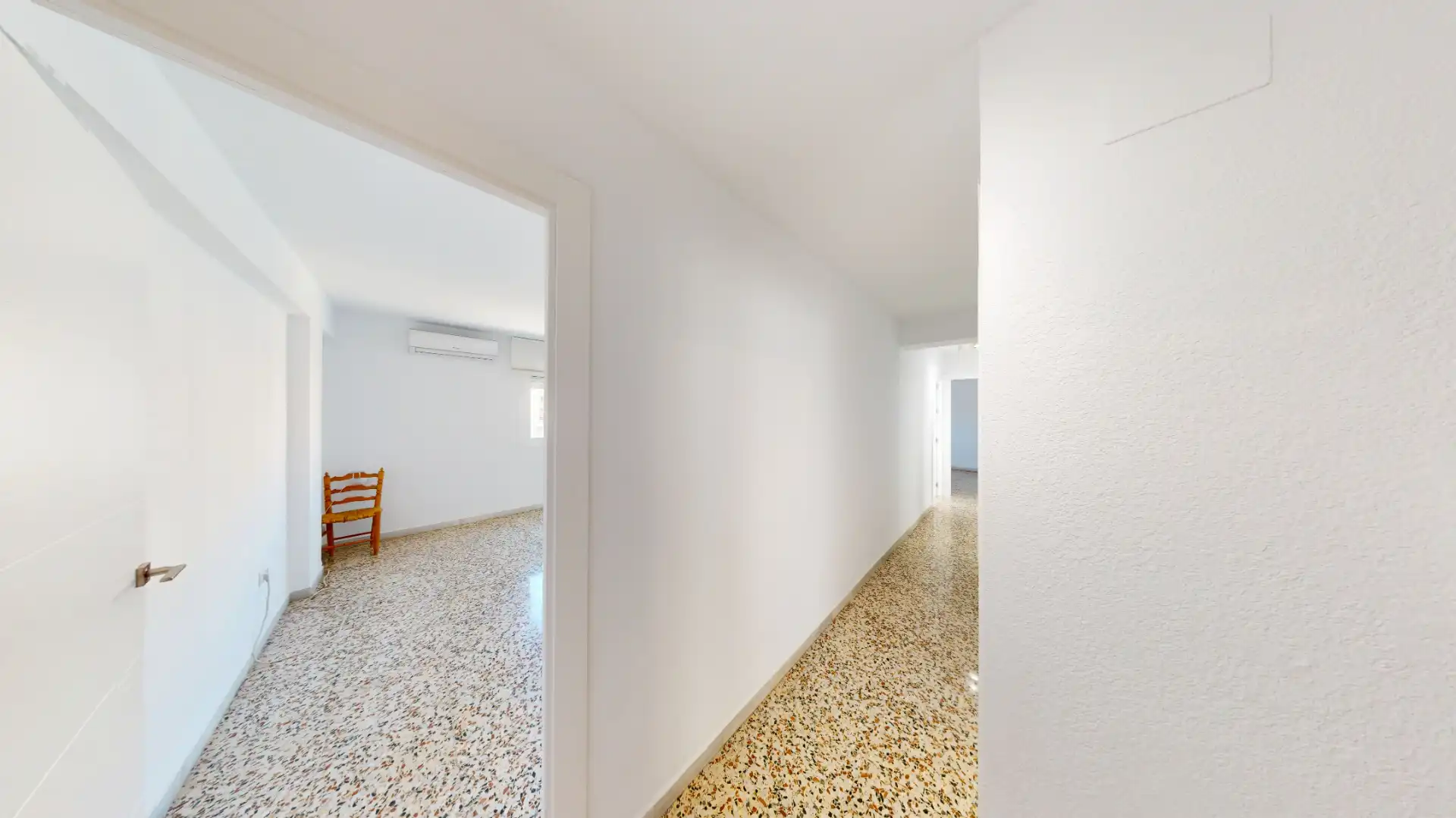 Piso en venta en Almería con Aire acondicionado, Calefacción y Terraza