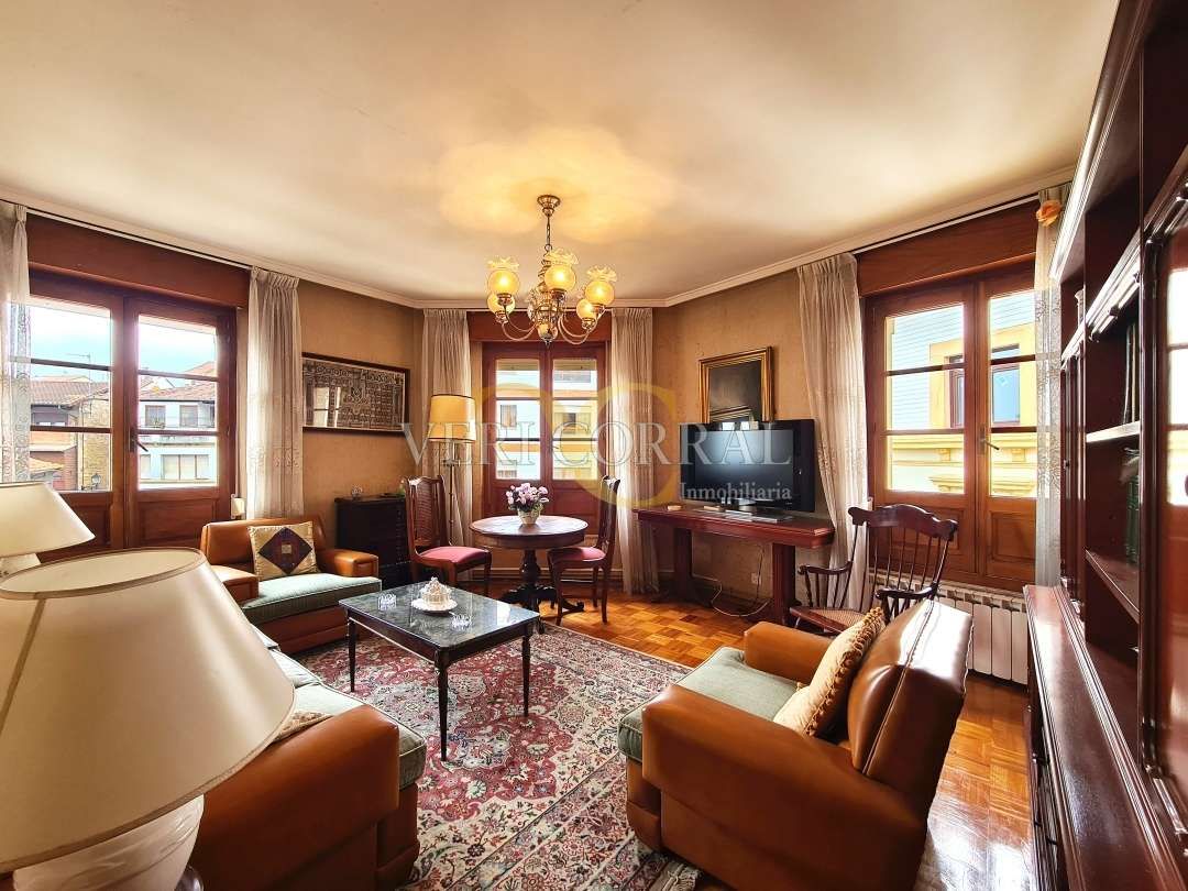 Living room of Flat for sale in Noreña  with Heating, Terrace and Storage room