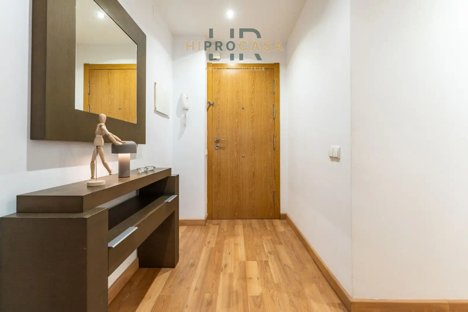 Wohnung zum Verkauf in Reus mit Klimaanlage und Terrasse