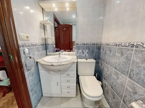 Baño de Piso en venta en Vigo  con Calefacción y Parquet