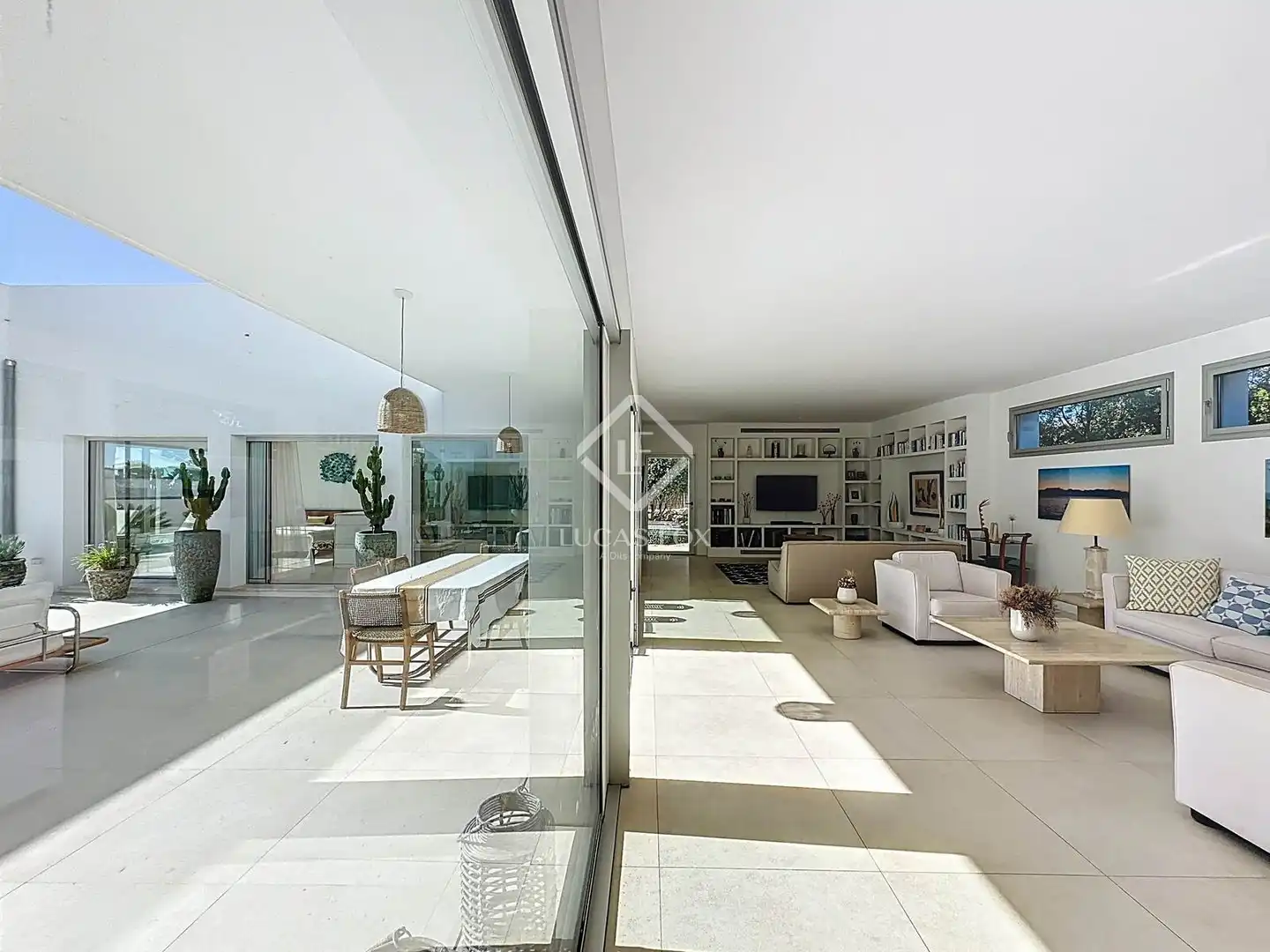Sala d'estar de Casa o xalet en venda en Sant Lluís amb Aire condicionat, Calefacció i Jardí privat