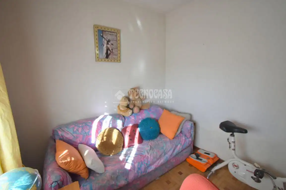 Habitación de Piso en venta en Madrid con Calefacción, Parquet y Terraza