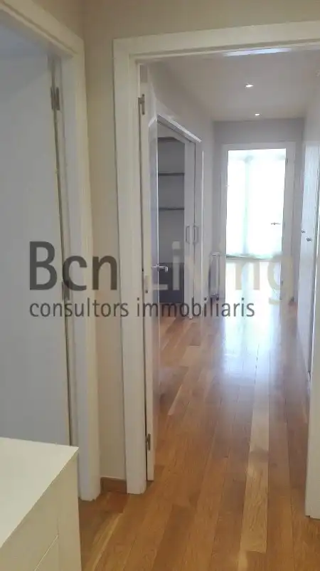Piso de alquiler en Barcelona con Aire acondicionado, Parquet y Terraza