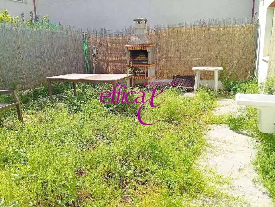 Houses for sale in Santo Domingo-Caudilla  with Heating
