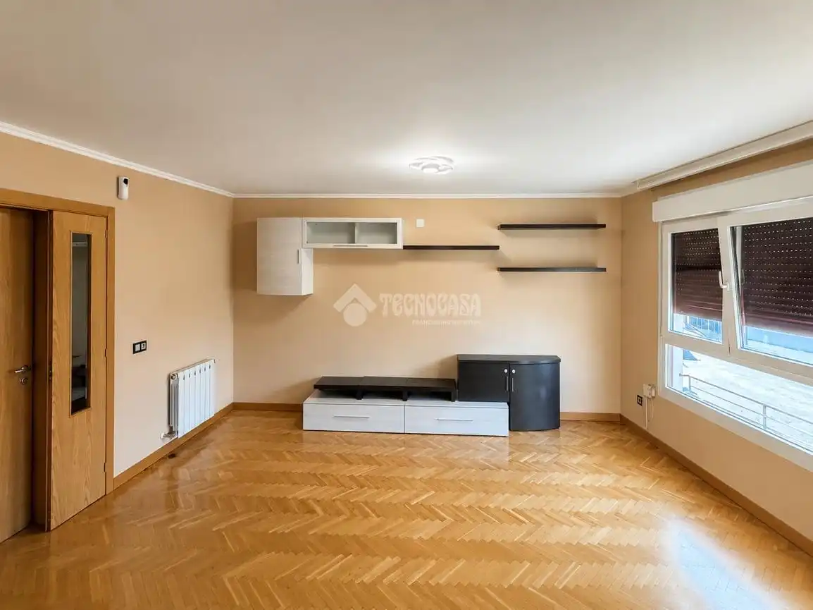Flat for sale in Torres de la Alameda