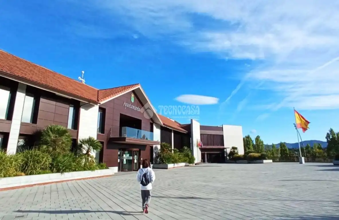 Vista exterior de Pis en venda en Galapagar amb Calefacció, Terrassa i Traster
