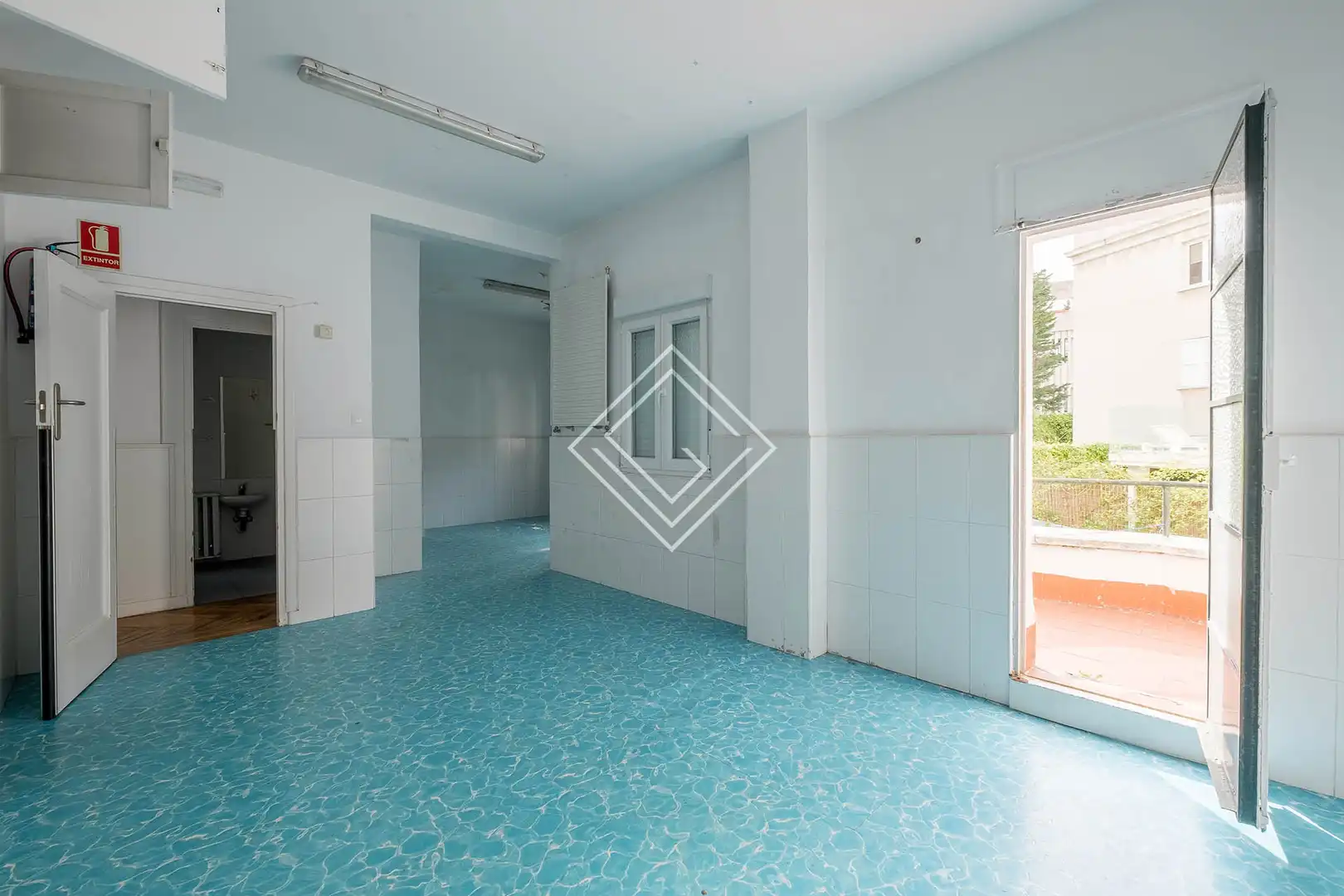 Buildings for sale in Madrid