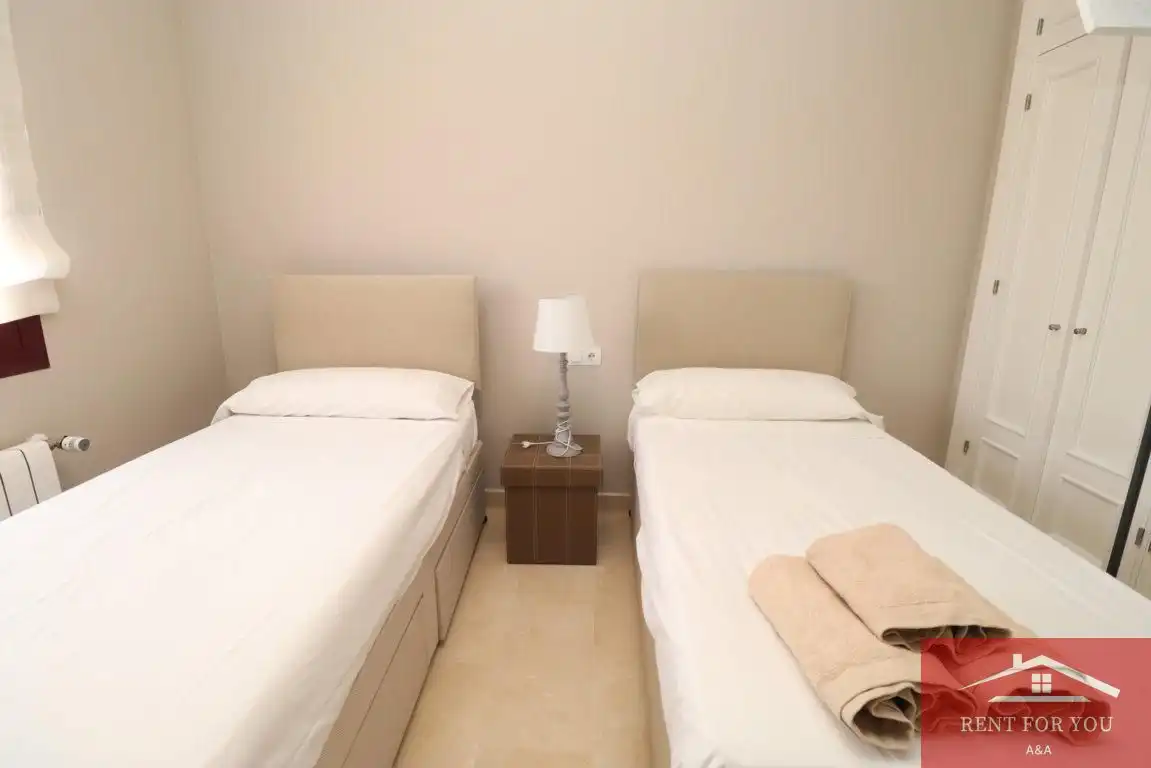 Schlafzimmer von Haus oder Chalet zur Miete in Coín mit Klimaanlage, Heizung und Privatgarten
