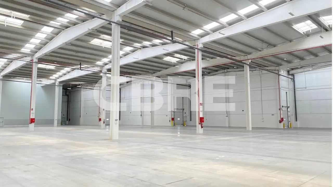 Nave industrial de alquiler en Calle de Siete Picos, 11, Zona Industrial