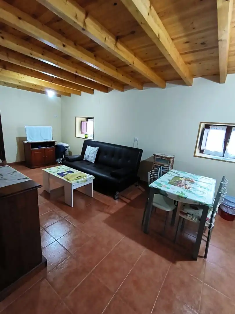 Sala de estar de Finca rústica en venta en Medina de Pomar con Calefacción, Jardín privado y Amueblado