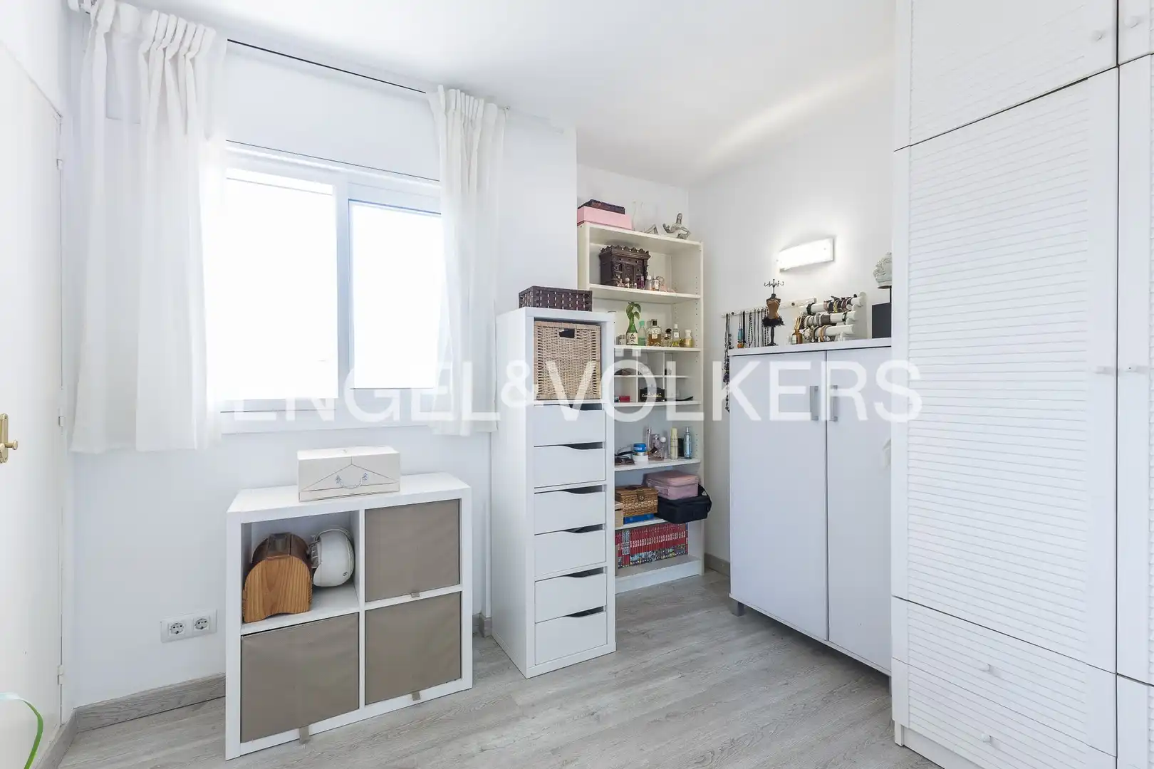 Schlafzimmer von Wohnung zum Verkauf in Esplugues de Llobregat mit Klimaanlage, Heizung und Parkett