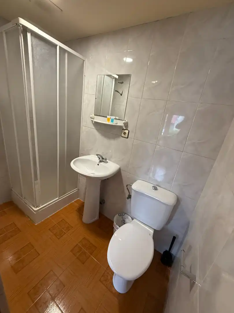 Bany de Edifici en venda en Siero amb Alarma