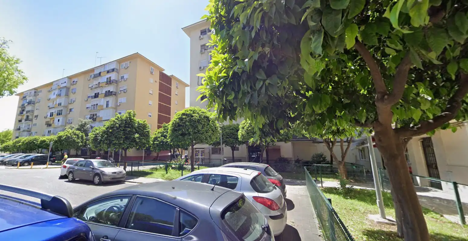 Aparcament de Pis en venda en Sevilla