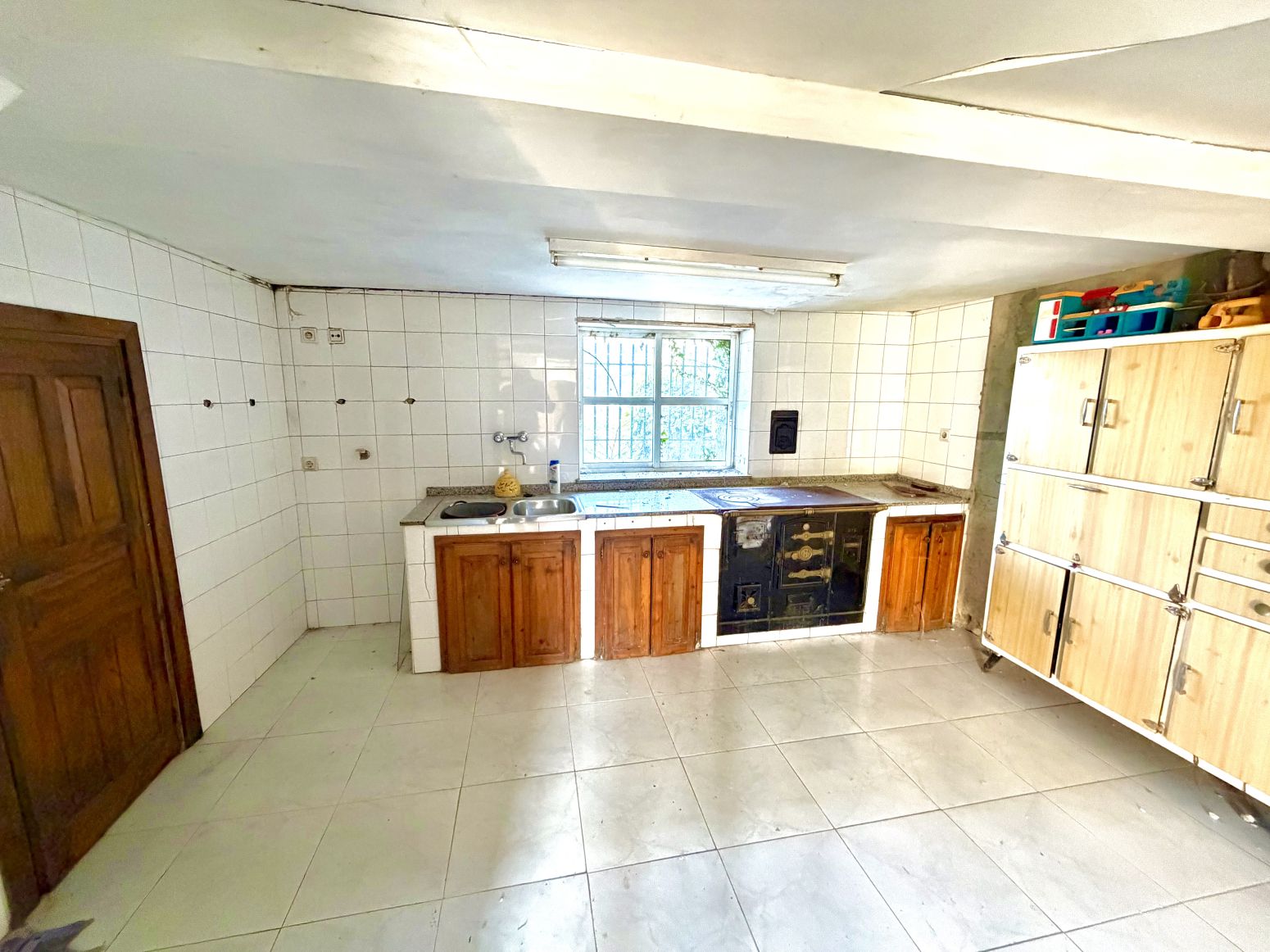 Cuina de Casa o xalet en venda en Colunga amb Terrassa i Balcó