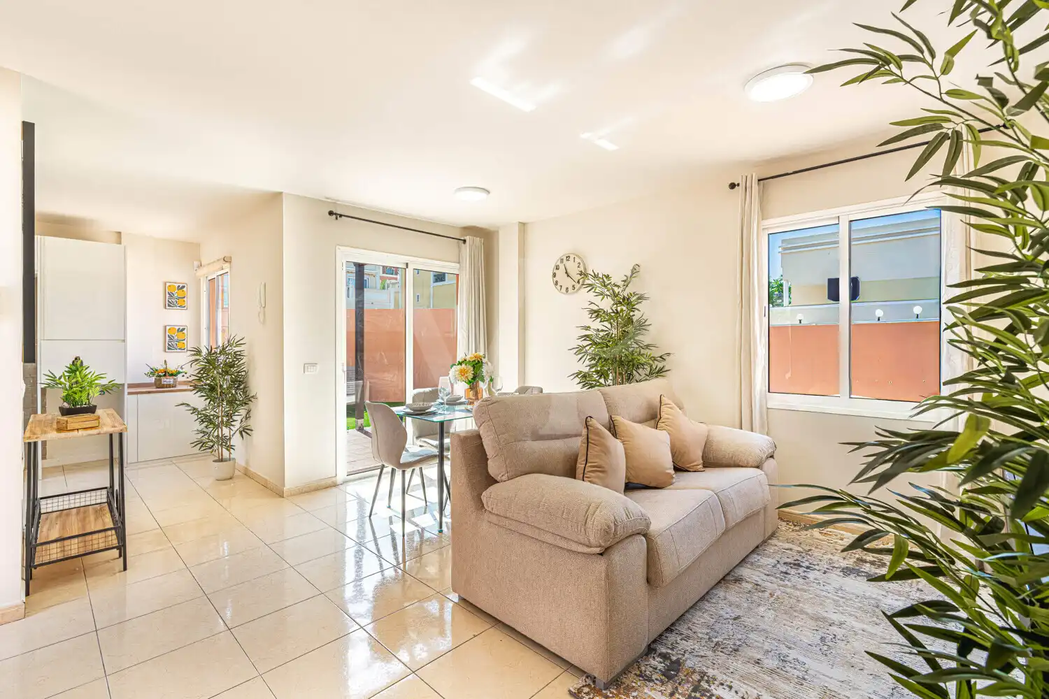 Sala de estar de Casa adosada en venta en Arona con Terraza y Piscina comunitaria